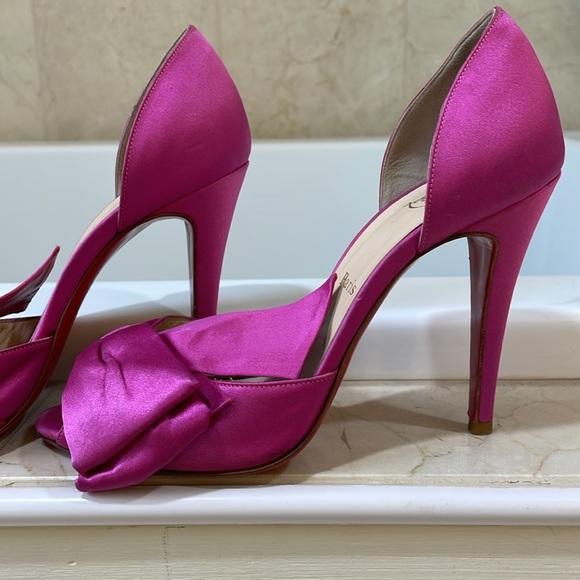Fuschia Louboutin open toe heels - Picture 4 of 9